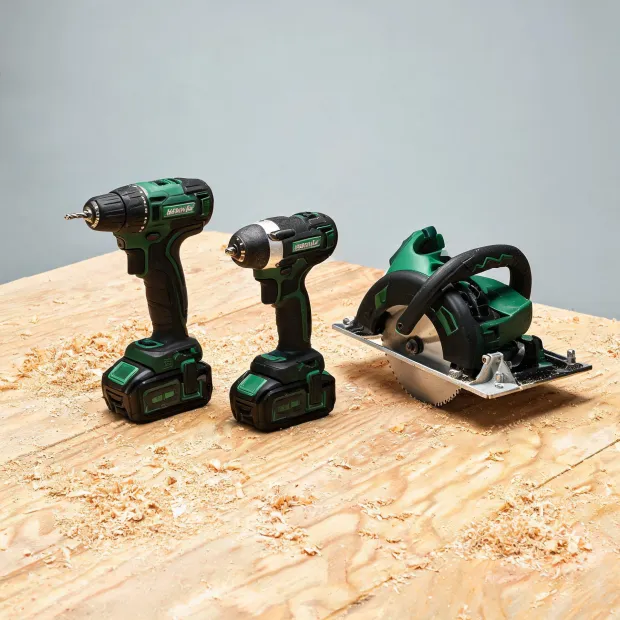 Cordless drill and circular saw kit